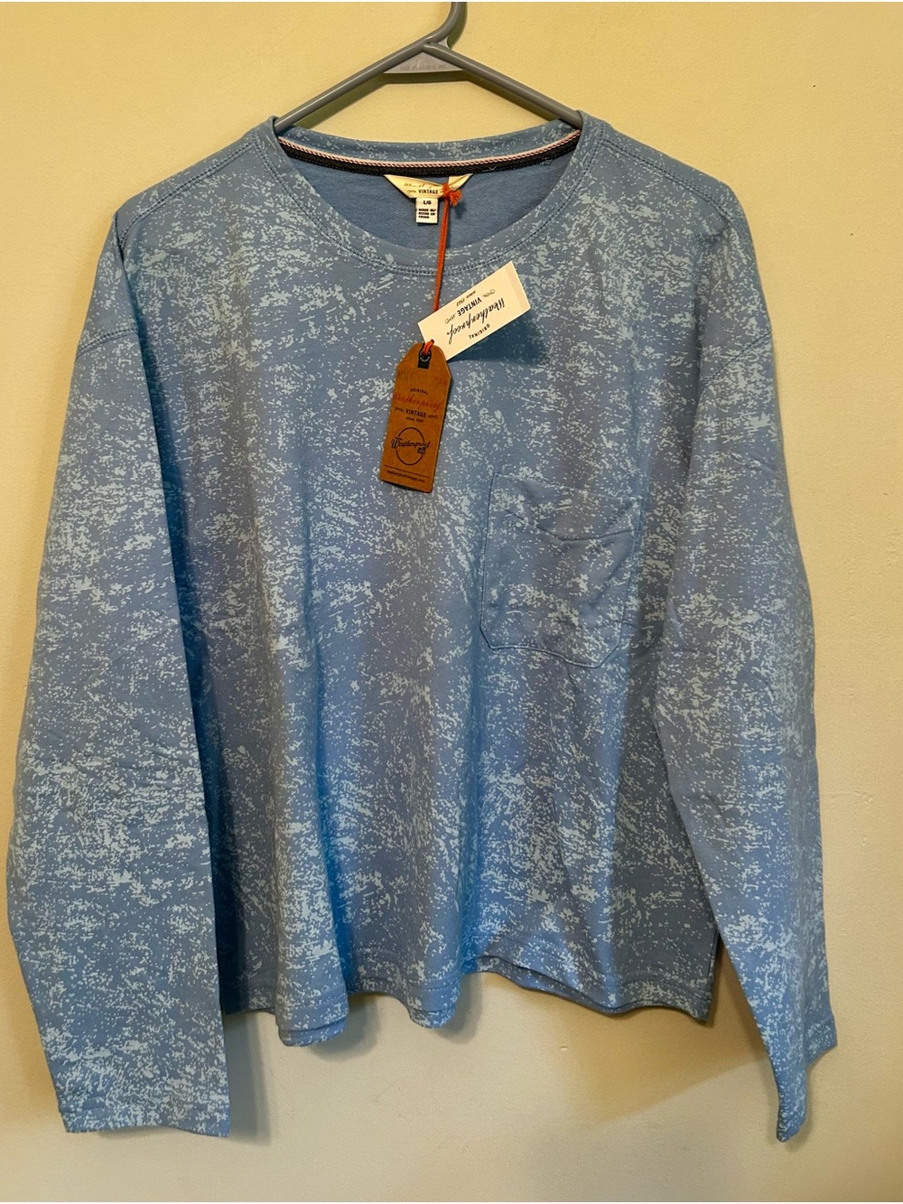 Weatherproof Vintage Brand Light Blue Heathered Long Sleeve Pocket Tee